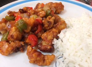 Una foto de Pollo agridulce estilo chino