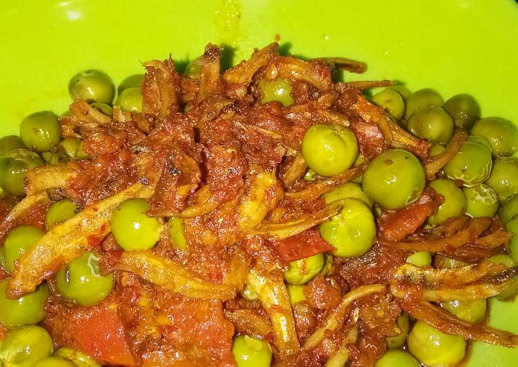 Sambal teri buah cempokak