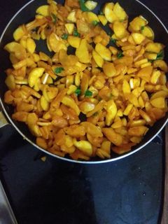 காரசாரமான மரவள்ளி கிழங்கு ப்ரை (maravali kilangu fry recipe in Tamil) செய்முறை முக்கிய புகைப்படம்