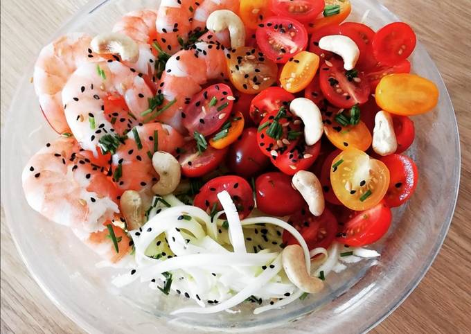 Recette Appétissante Salade de Tagliatelles aux courgettes et gambas