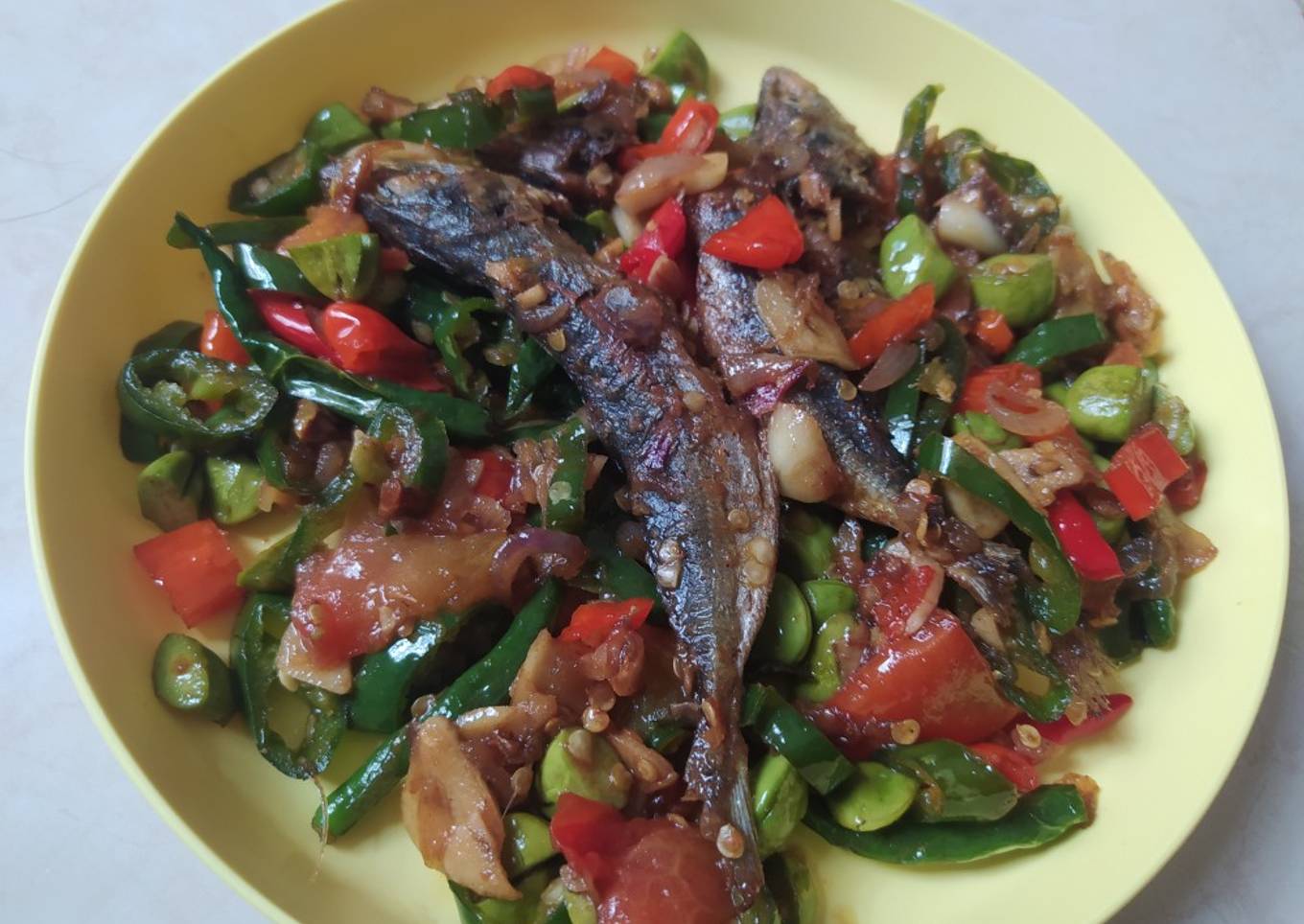 Tumis Ikan Japuh Pete