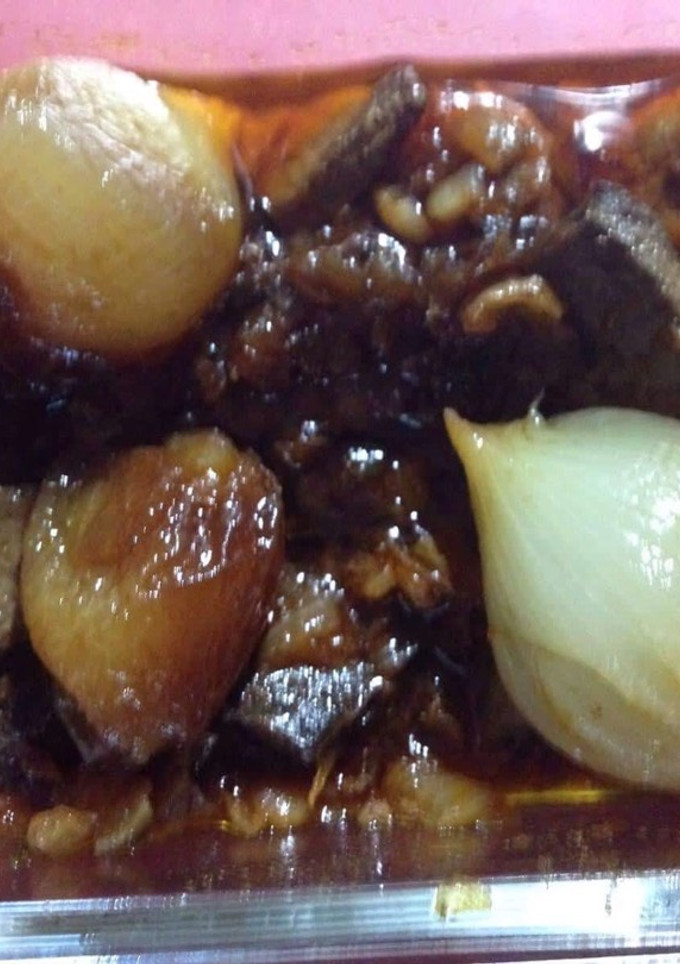 Una foto de Hígado encebollado