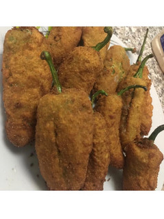 A picture of Chicken Cheesy peri peri bites.