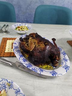 صورة لوصفة بط في كيس حراري مع رز بسمتي بالخضار