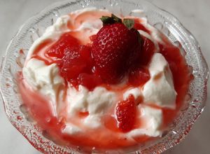 Eperzselés mascarponés poharkrém 🍓 recept fotója