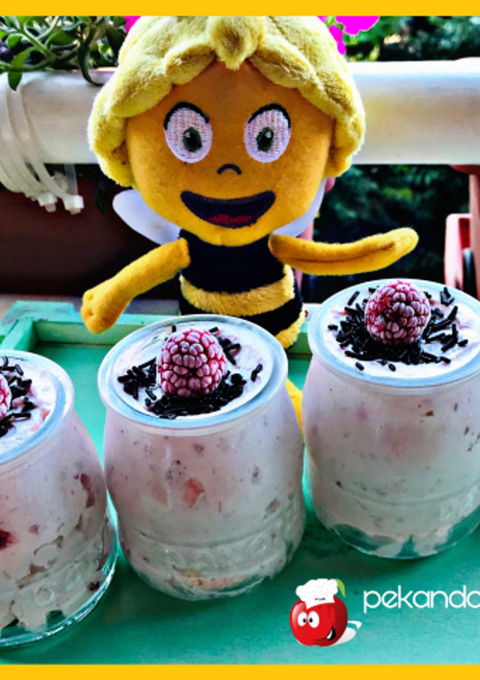 Una foto de Mousse de frambuesa