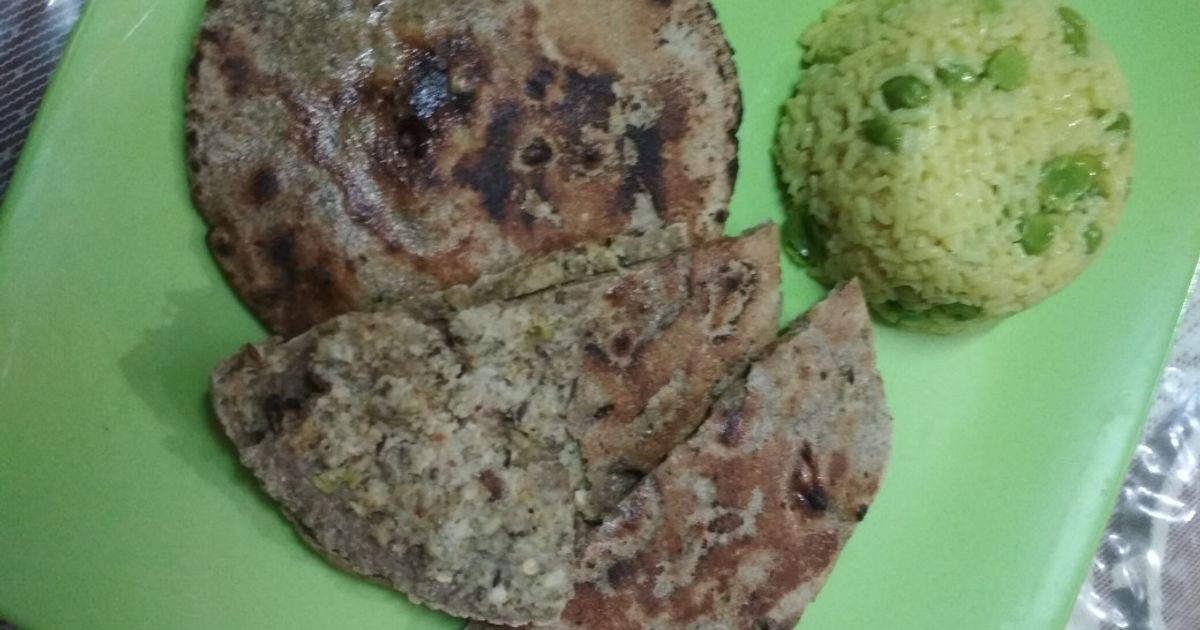 Urad Dal Stuff Bajre Ki Roti Recipe by Anita Uttam Patel - Cookpad