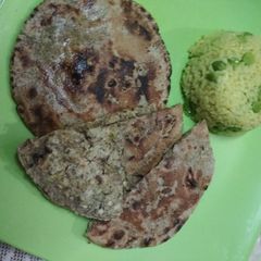 A picture of Urad dal stuff bajre ki roti.