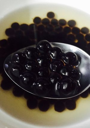 Hình của món Trân châu đen trong trà sữa.