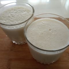 A picture of Banana milkshake.