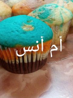 صورة لوصفة كب كيك بالشيكولاته والألوان