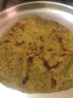 A picture of Palak roti.