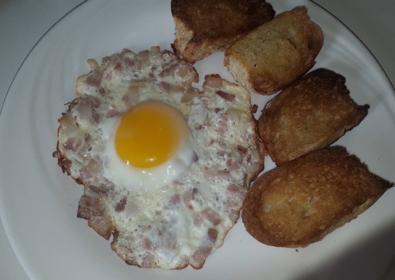 Huevo frito truquiao