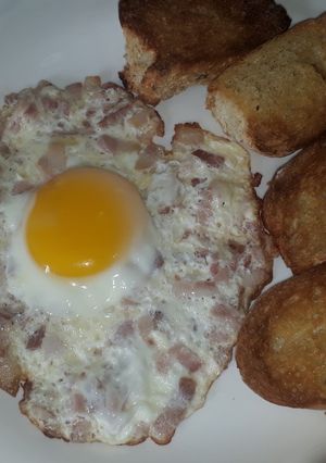 Una foto de Huevo frito truquiao