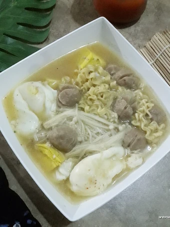 Langkah Gampang Menyiapkan Resep Sup mie jamur enoki yang Lezat Anti Ribet, Menggugah Selera