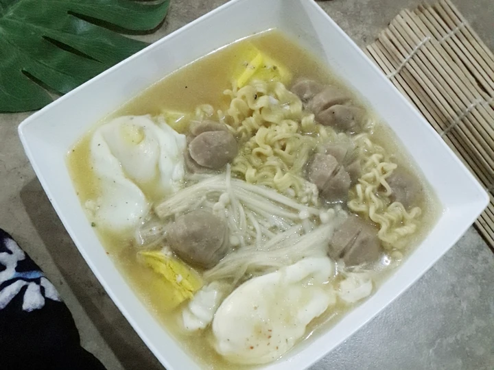 Langkah Gampang Menyiapkan Resep Sup mie jamur enoki yang Lezat Anti Ribet, Menggugah Selera