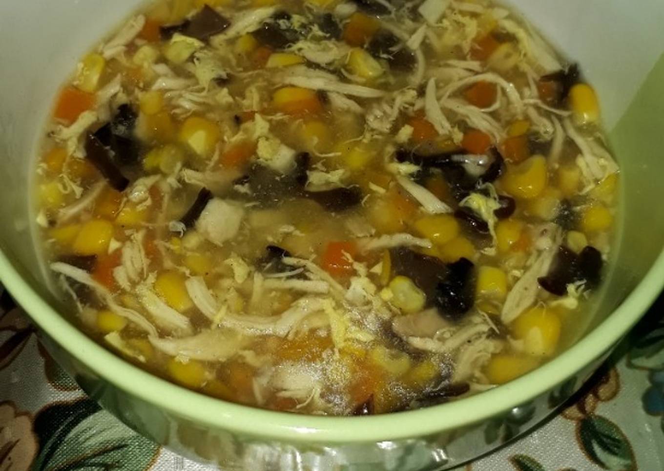 Sup jagung buatan sendiri