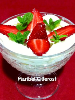 Una foto de Fresas con nata