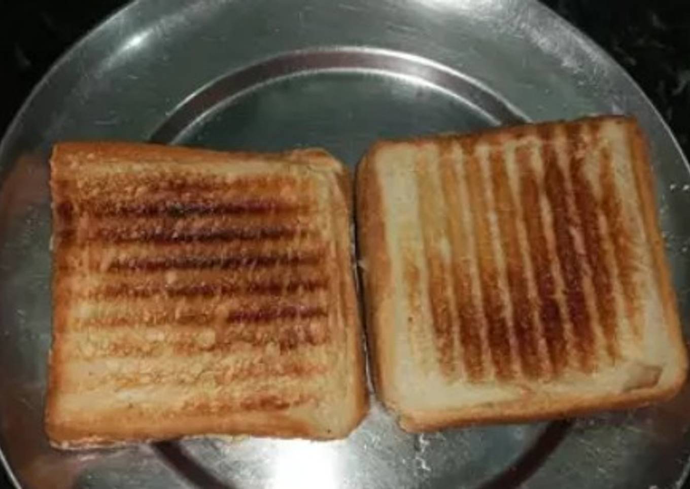 Potato sandwich in Pavbhaji style
