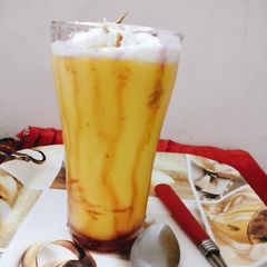 A picture of Mango Lassi.