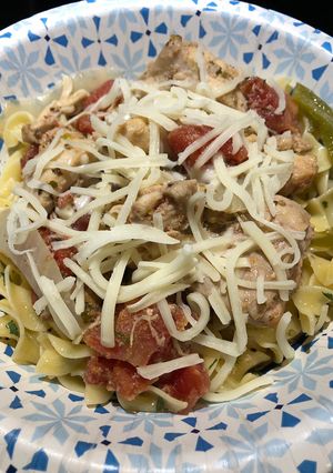 A picture of Crockpot Tomato Chicken 🐔.