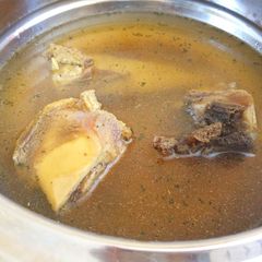 A picture of Beef Broth.