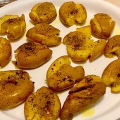 A picture of Oven baked potatoes.