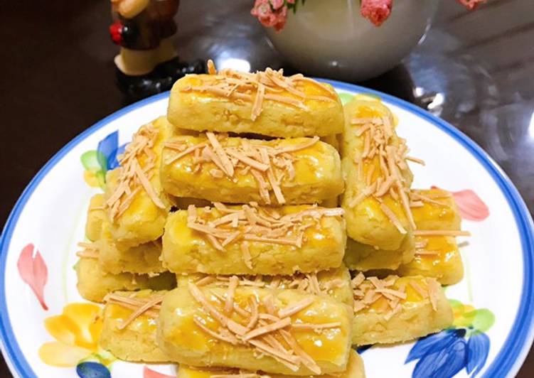 Siap Saji Kastengel Premium / Kastengel Tripple Cheese Yummy Mantul