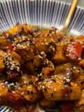 Tofu agridoce com sésamo