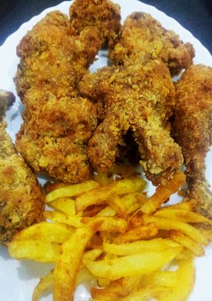 A picture of KFC style chicken.