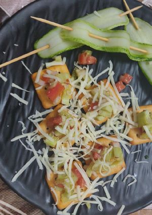 A picture of Fifty fifty open sandwich.