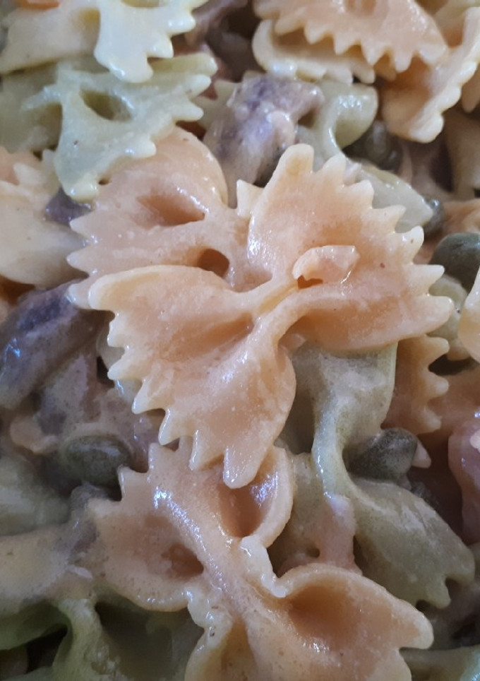 Una foto de 43. Ensalada de lacitos con salmón ahumado