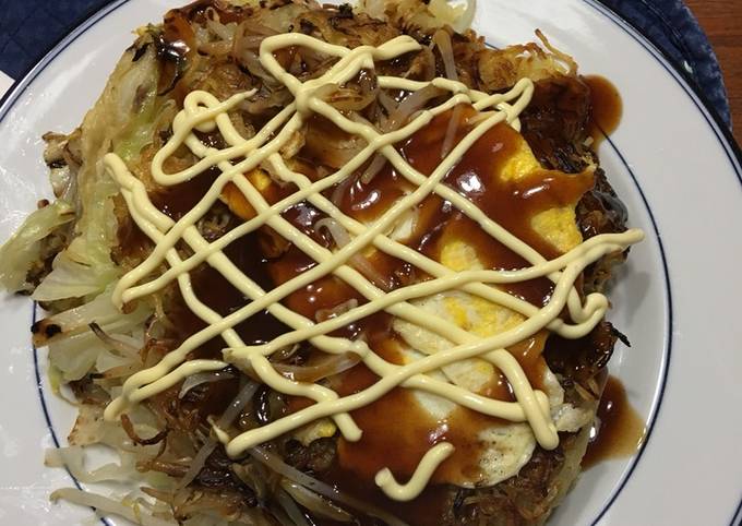 Hiroshima Okonomiyaki recipe main photo