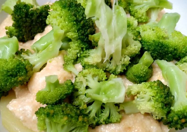 Kentang Brokoli saus keju