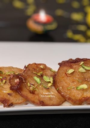 A picture of Apple Jalebi.