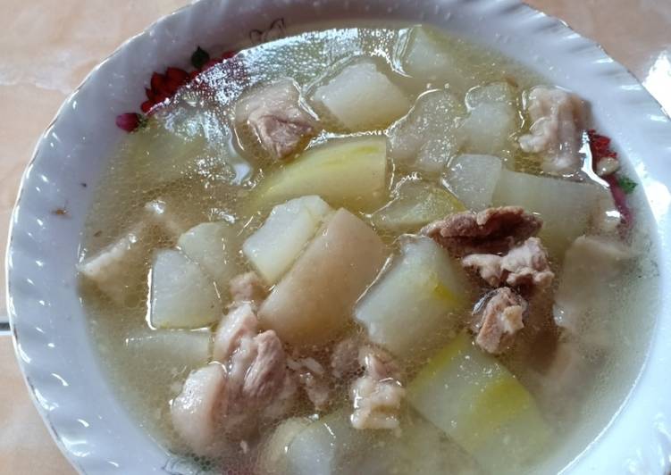 Sup Babi labu Air (winter melon pork sop) dong gua