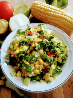 अमेरिकन कॉर्न सलाद (American corn salad recipe in Hindi) रेसिपी मुख्य फोटो