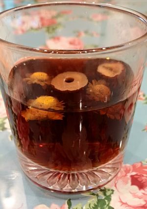 Hình của món Trà cúc táo đỏ.
