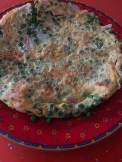 Una foto de Tortilla de guisantes con pechuga de pavo