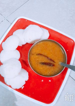 A picture of Idli.
