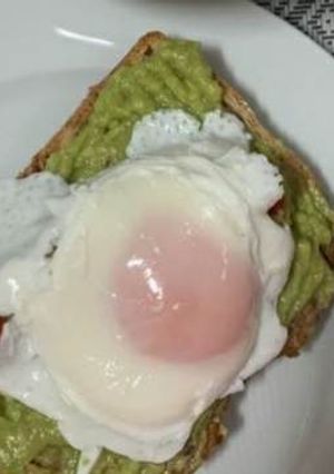 Foto de Tosta de Abacate e Ovo