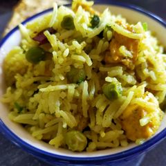 A picture of Paneer & Peas Biriyani.