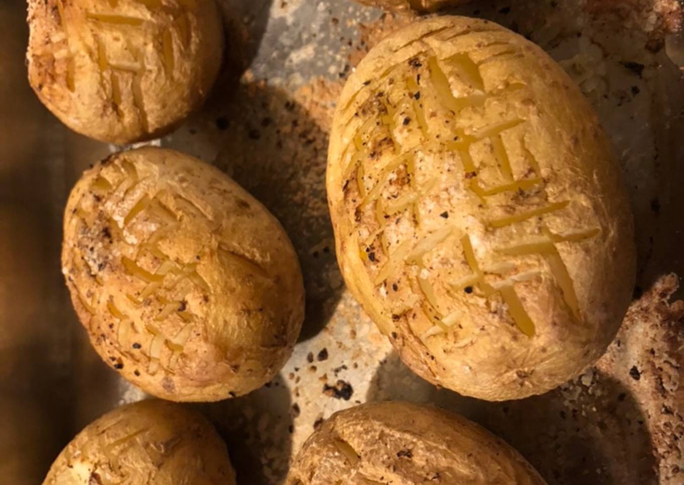 Baked Potatoes with Garlic Salt, Black Pepper and Sea Salt