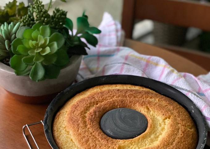 Bolo de fubá cremoso - Receitas - Constance Zahn