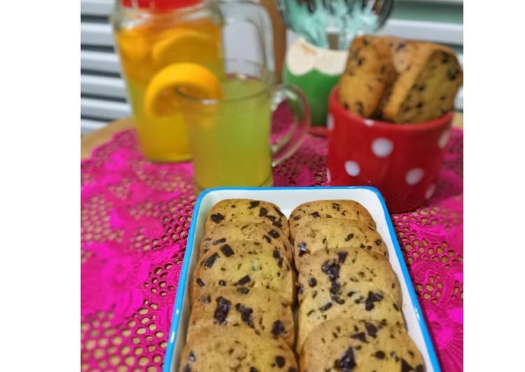 Resep Choco Chunks Butter Cookies, Enak