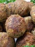 Almôndegas de Grão-de-Bico com Ervas Aromáticas (vegan)