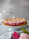 Ribisel Torte mit Baiser