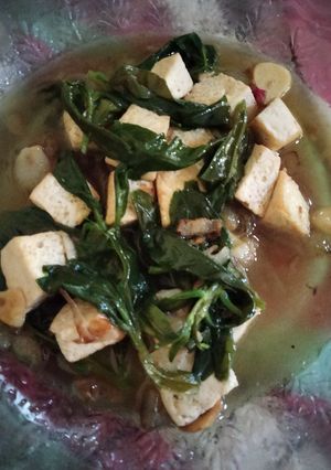 Foto resep Tumis Daun Ginseng Tahu
