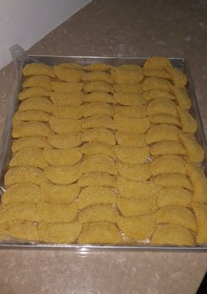 A picture of Half moon pies.
