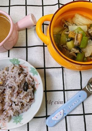 Hình của món Lươn om rau củ.